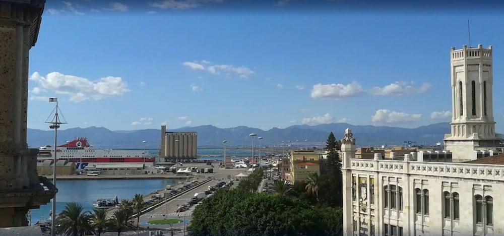 Hotel Due Colonne Cagliari Bagian luar foto