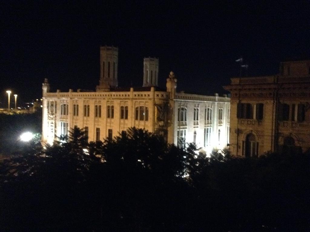 Hotel Due Colonne Cagliari Bagian luar foto